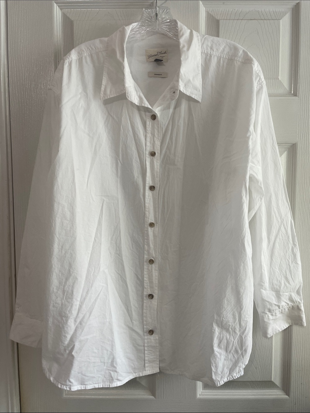 Universal Thread Size Large White Oversized Long Sleeve Button Down Shirt